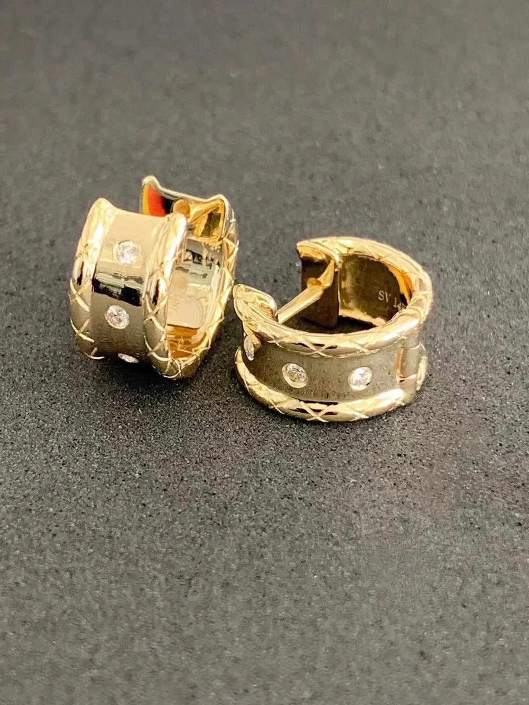 Diamond Cigar Huggies