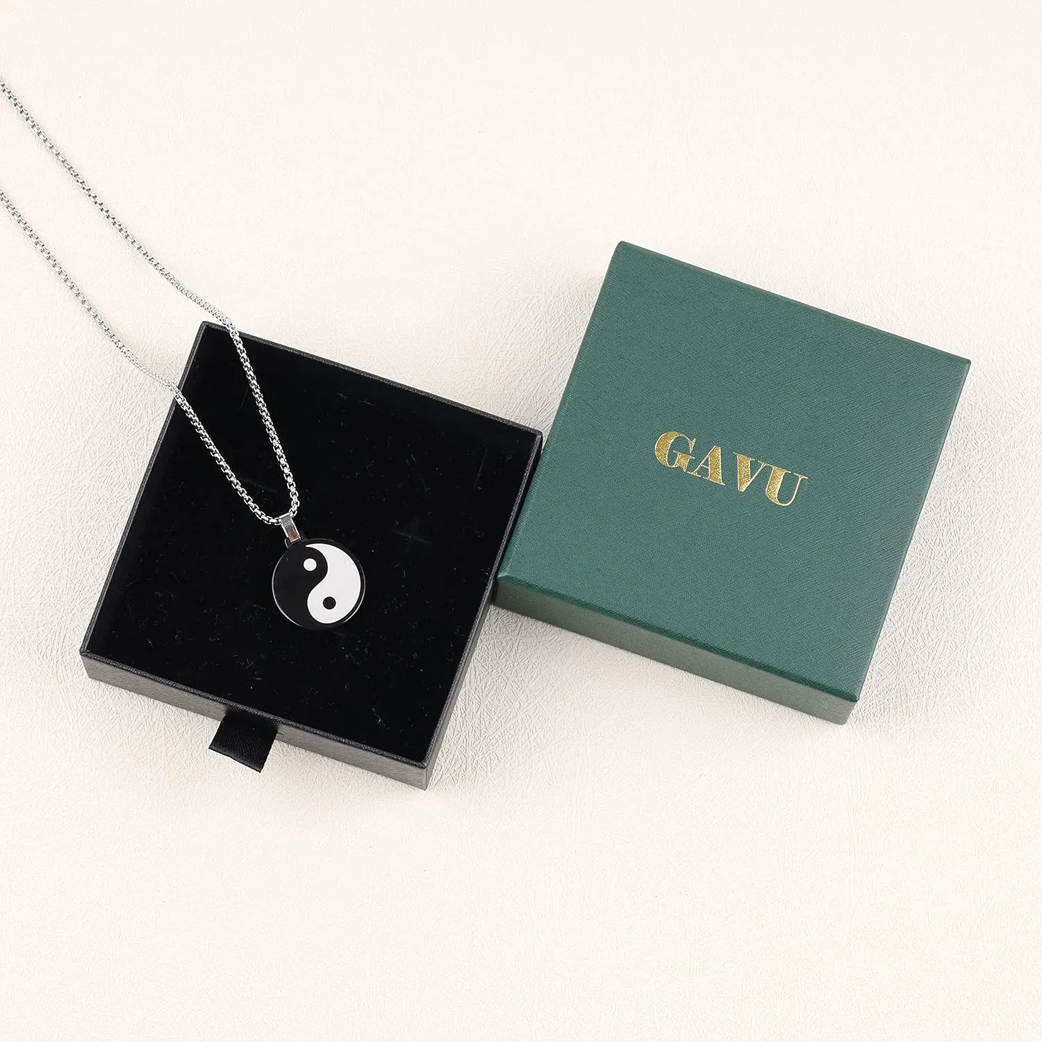 GAVU Shell Pearl and Black Onyx Necklace for Men, Yin Yang Pendant, Crystal Beaded
