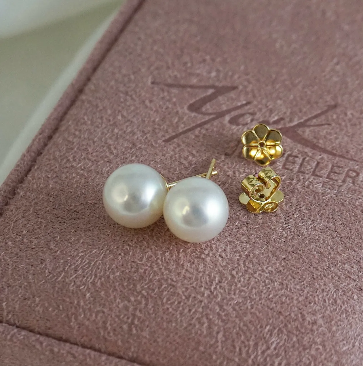 South Sea Stud Earrings 8mm White