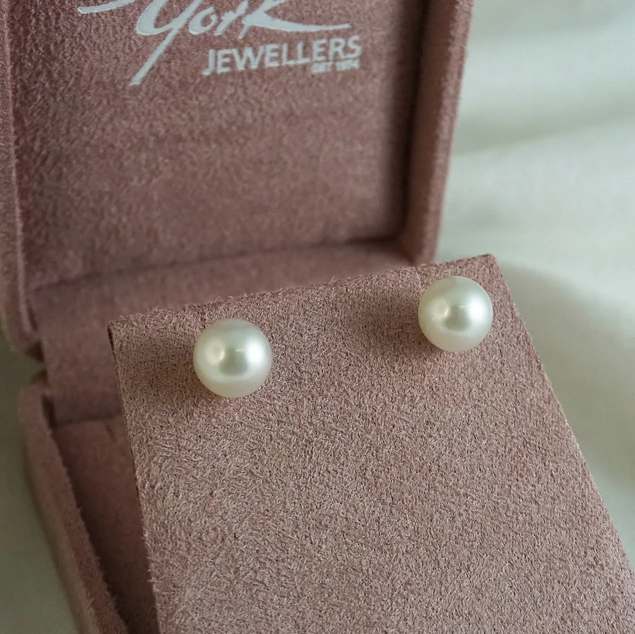 South Sea Stud Earrings 8mm White